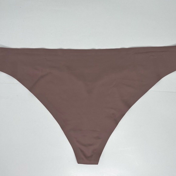 EBY Taupe Seamless Second Skin No Slip Grip Thong G-String Panties Sz 3X NWT - Picture 6 of 11